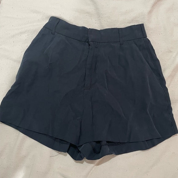 Zara high waisted shorts - Picture 1 of 2